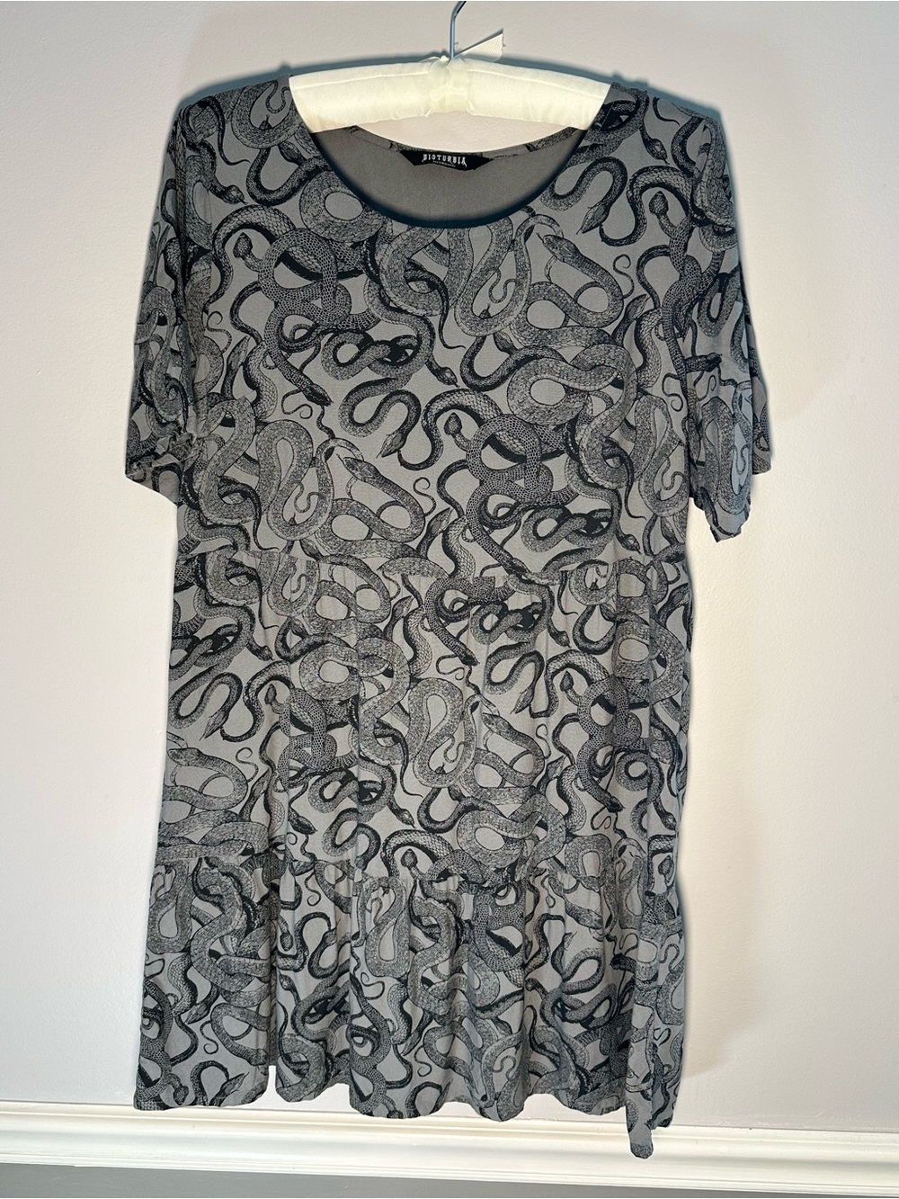 Disturbia Black & Gray Snake-Print Short Sleeve Dress Size 8